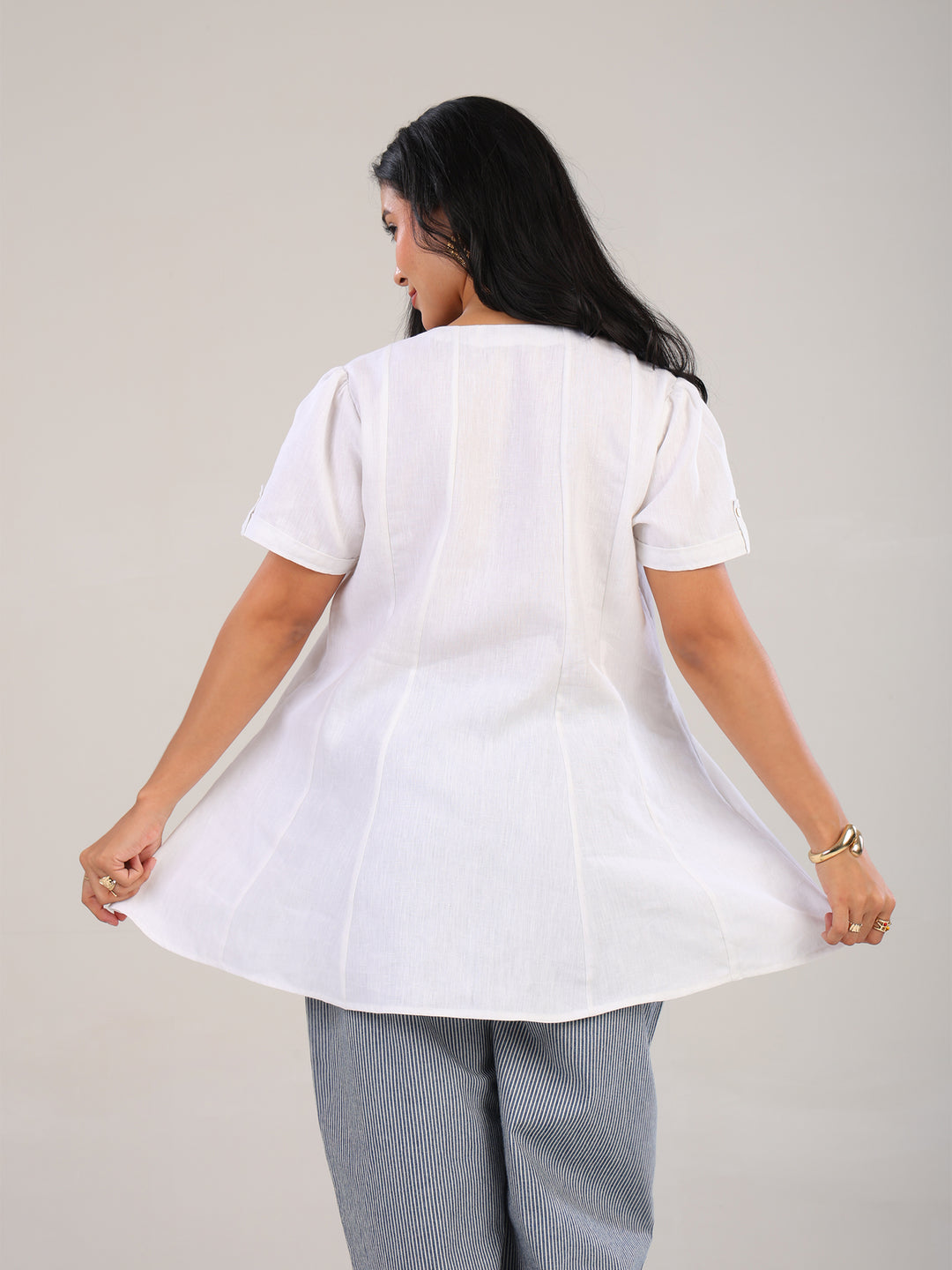 Veya White V-Neck Top