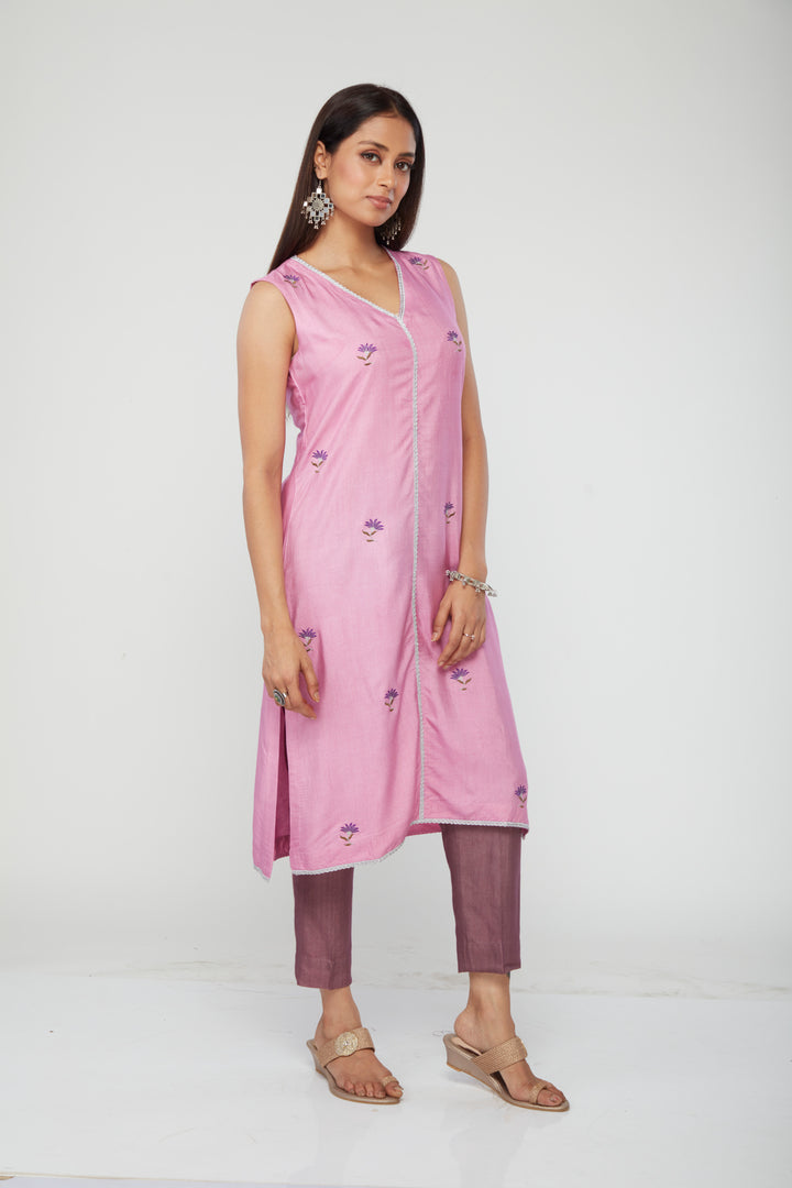 Dakshikha Silk Kurti Set