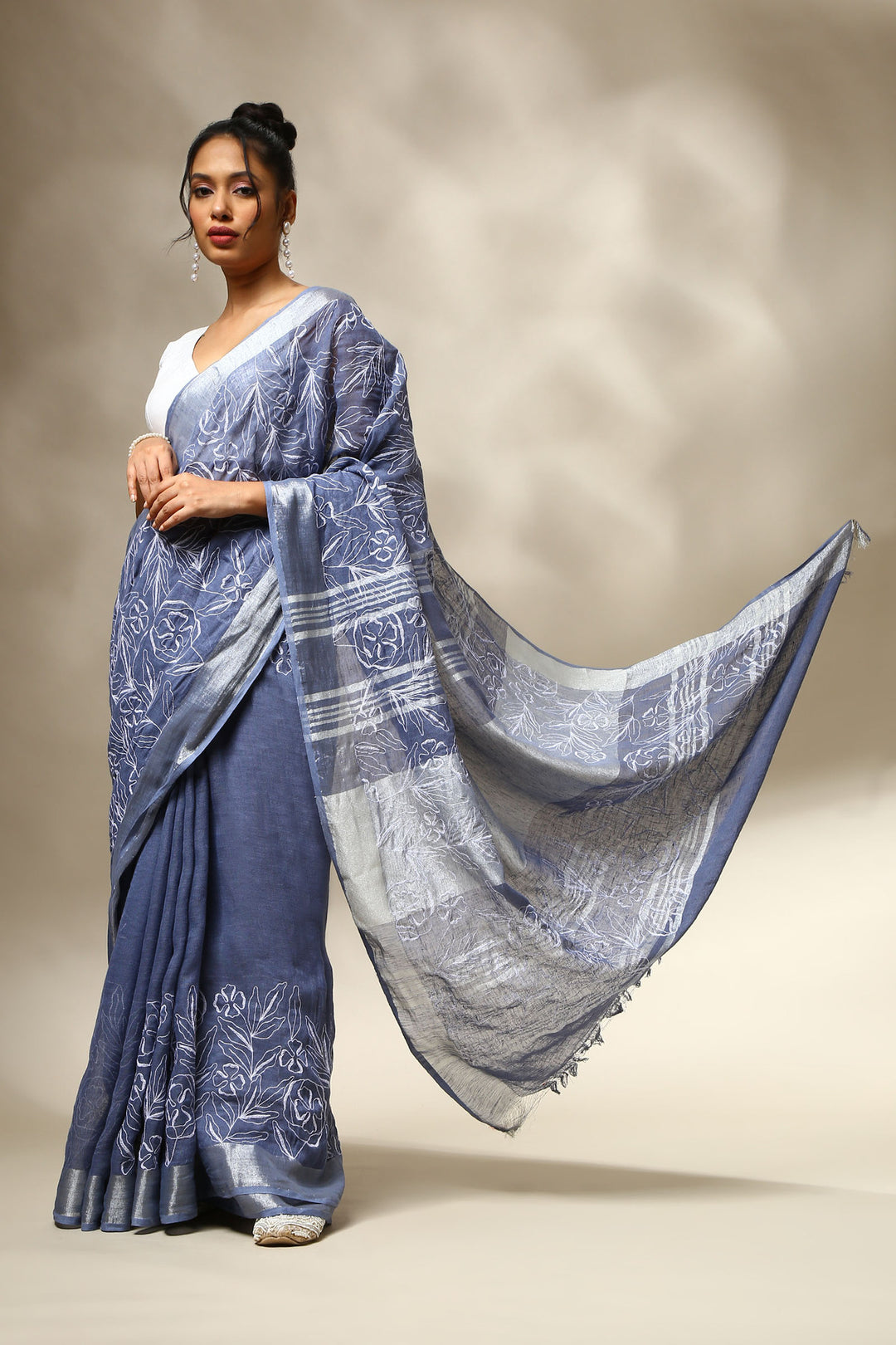 Neelgagan Linen Saree